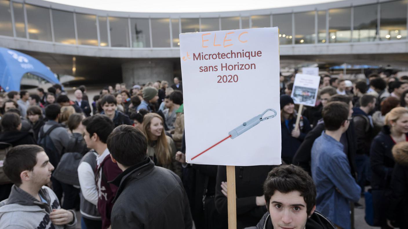 L'annuncio dell'esclusione della Svizzera dal programma in marzo aveva scatenato le proteste degli studenti