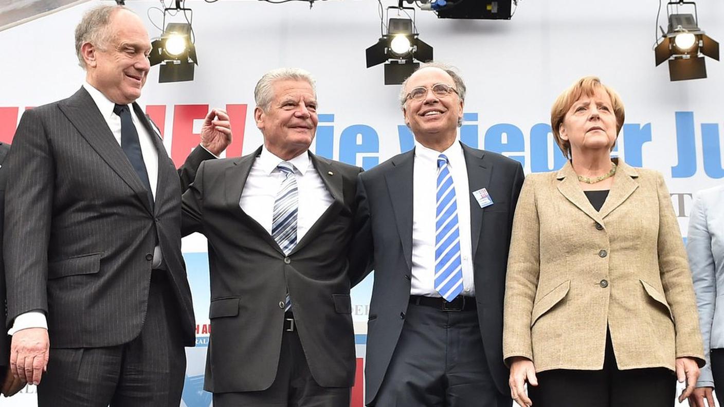 Manifestazione a Berlino contro l'antisemitismo