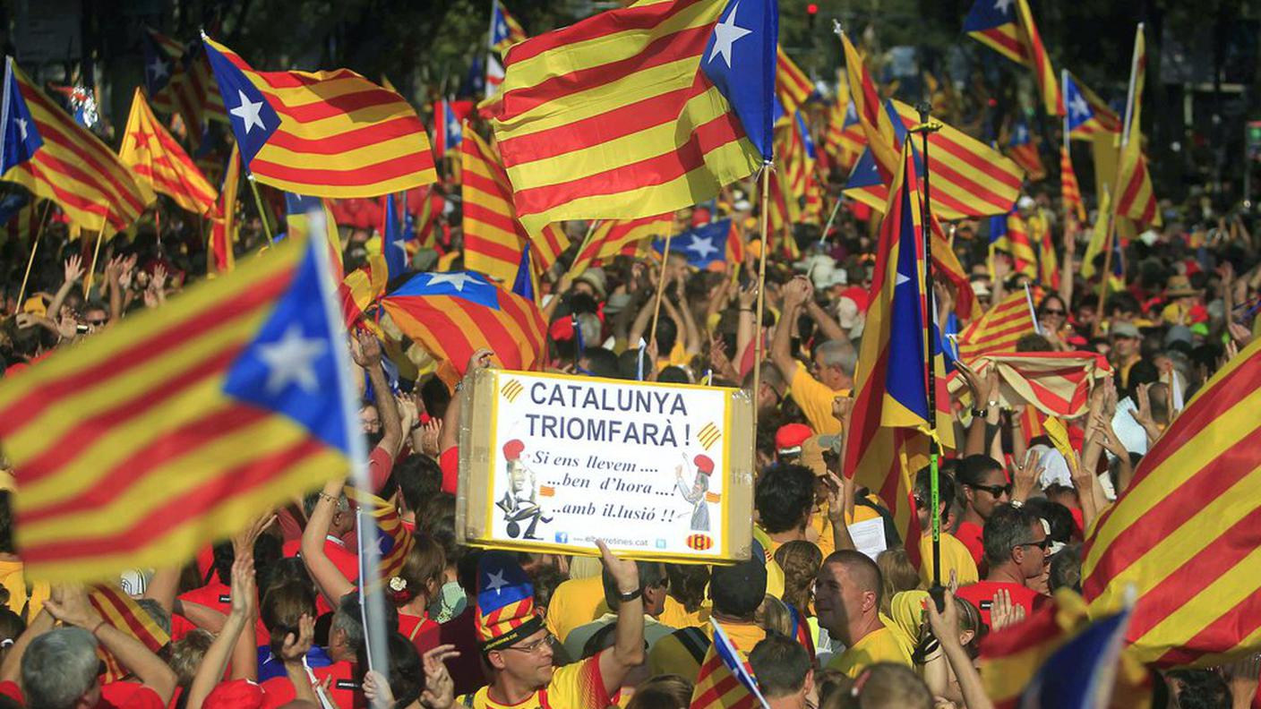 A migliaia hanno manifestato a Barcellona giovedì 11 per l'indipendenza