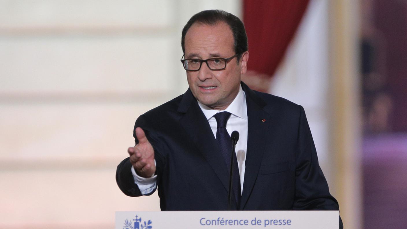 "Agiamo per proteggere la nostra sicurezza", ha detto Hollande 