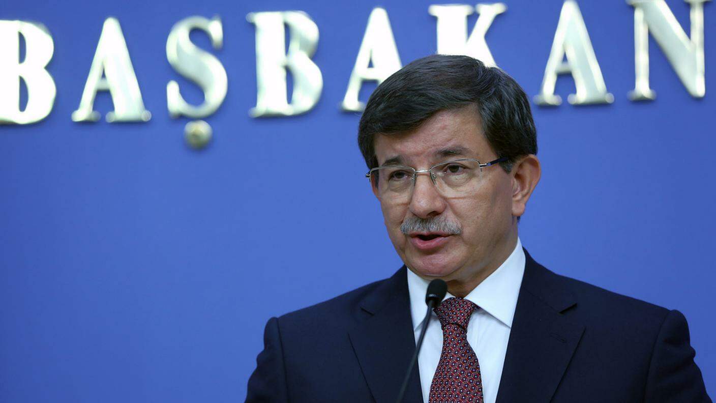 Il primo ministro turco  Ahmet Davutoglu ha annunciato la liberazione degli ostaggi