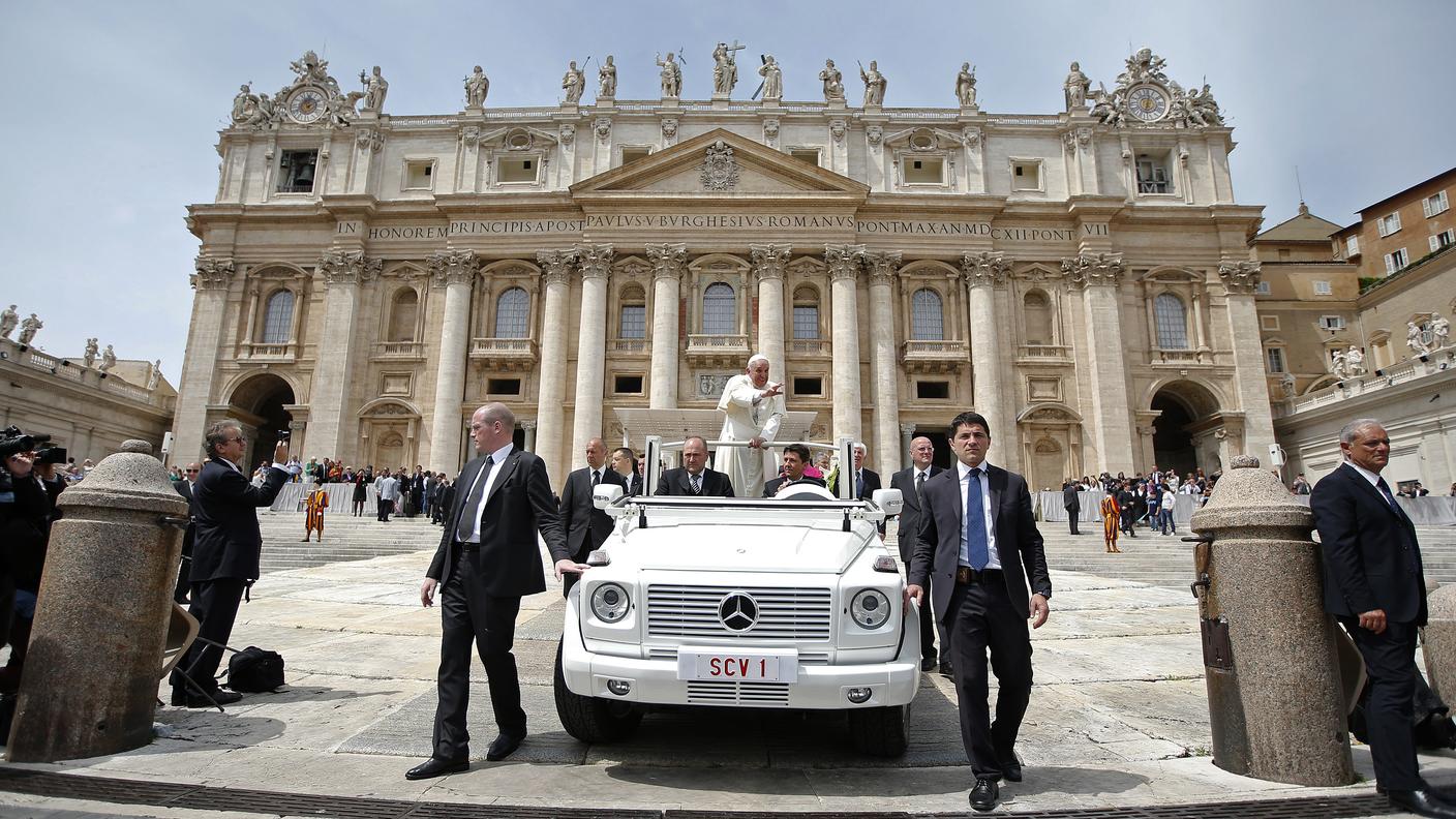 Papa Francesco e i simboli cristiani sono tra gli obbiettivi dei jihadisti