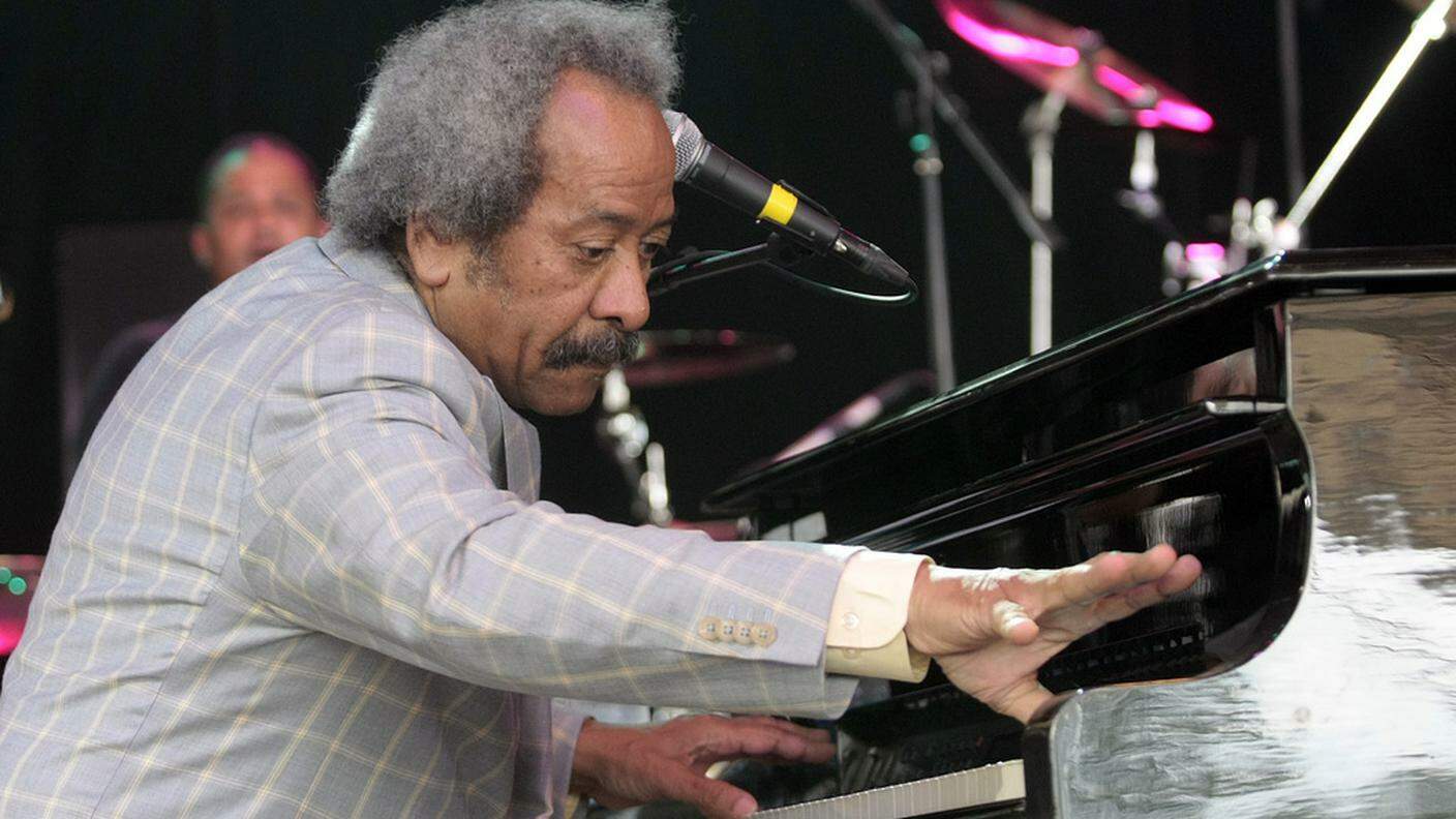 Ky_Allen Toussaint performs during the Bonnaroo Arts and Music Festival in Manchester, Tenn., Saturday, June 13, 2009.JPG