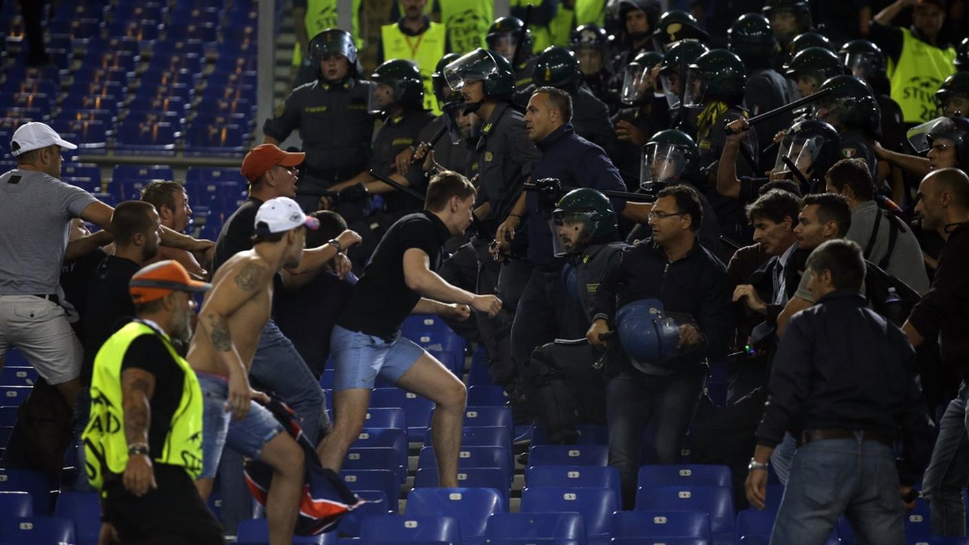 Gli scontri dell'Olimpico a Roma