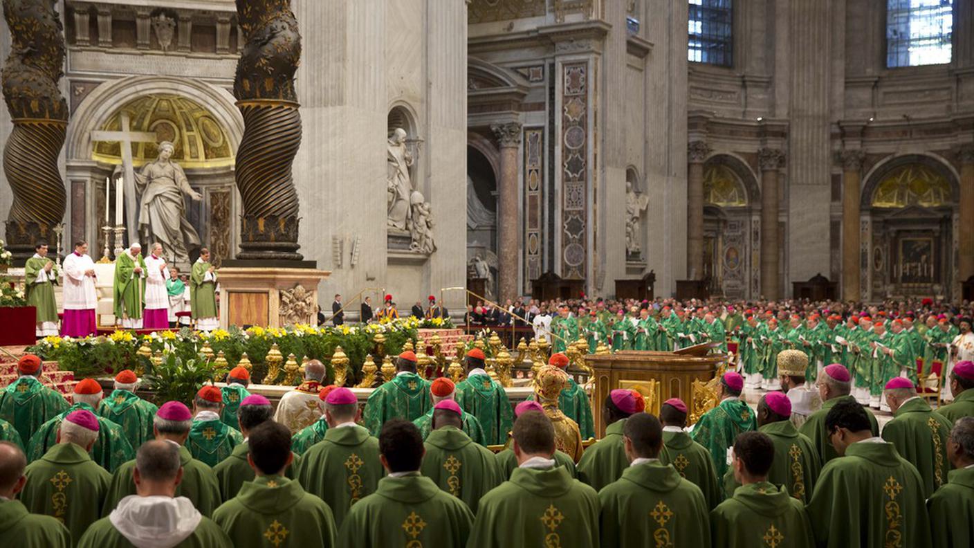 Un'immagine scattata all'interno della basilica di San Pietro