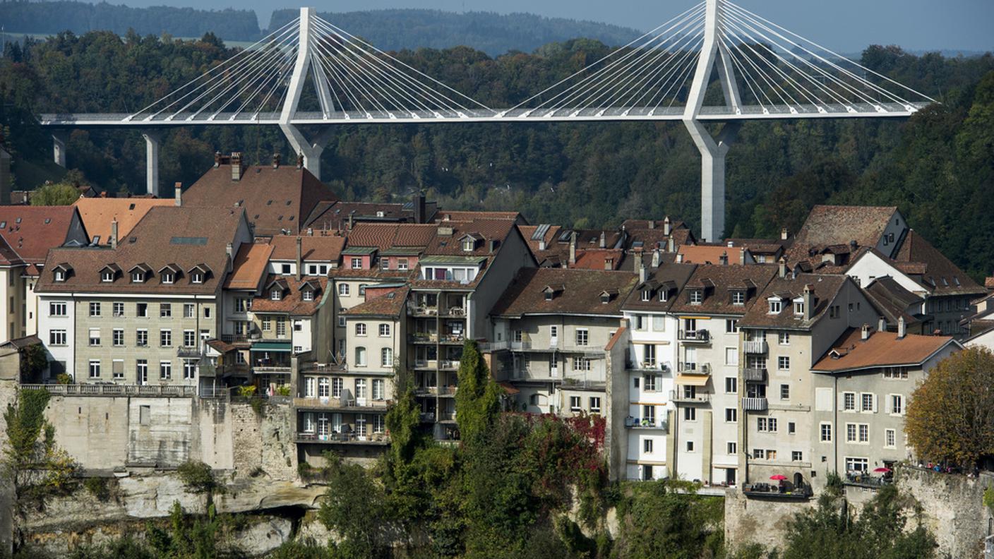 La città di Friburgo e il suo nuovo cavalcavia.jpg