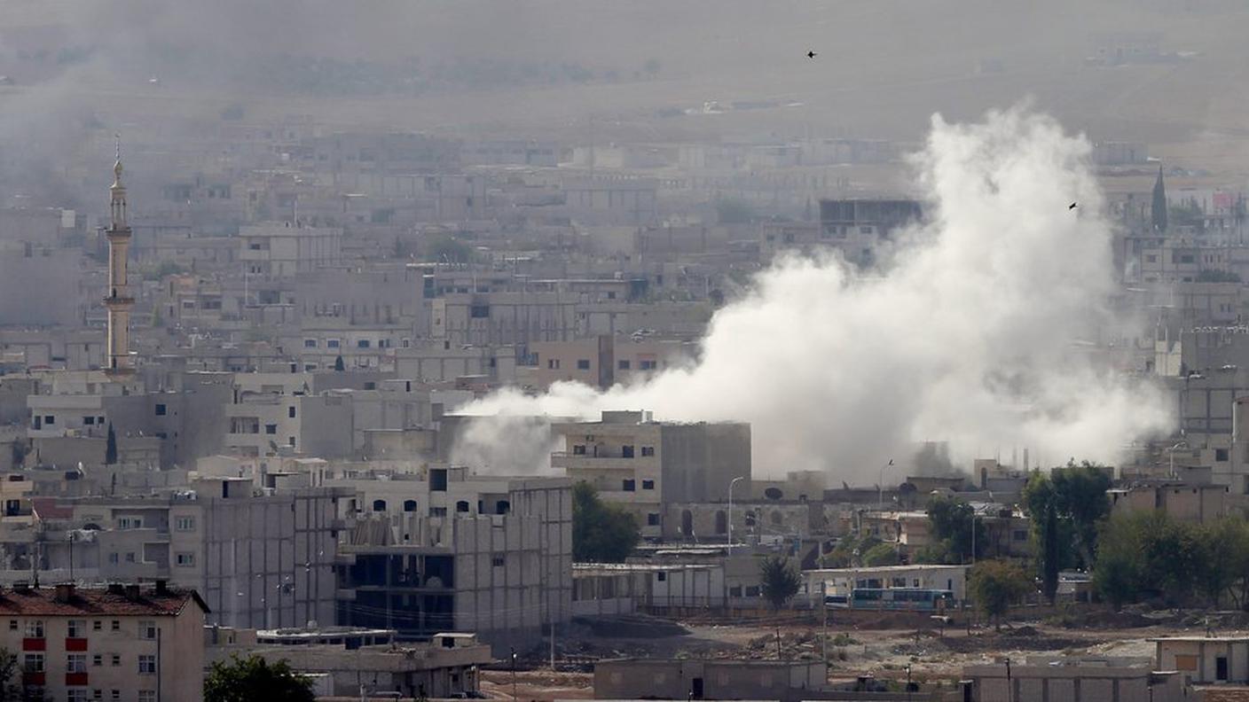 Kobane in guerra, fotografata dalla vicina Turchia