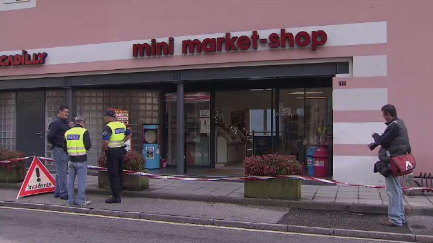 mini market Brusino.JPG