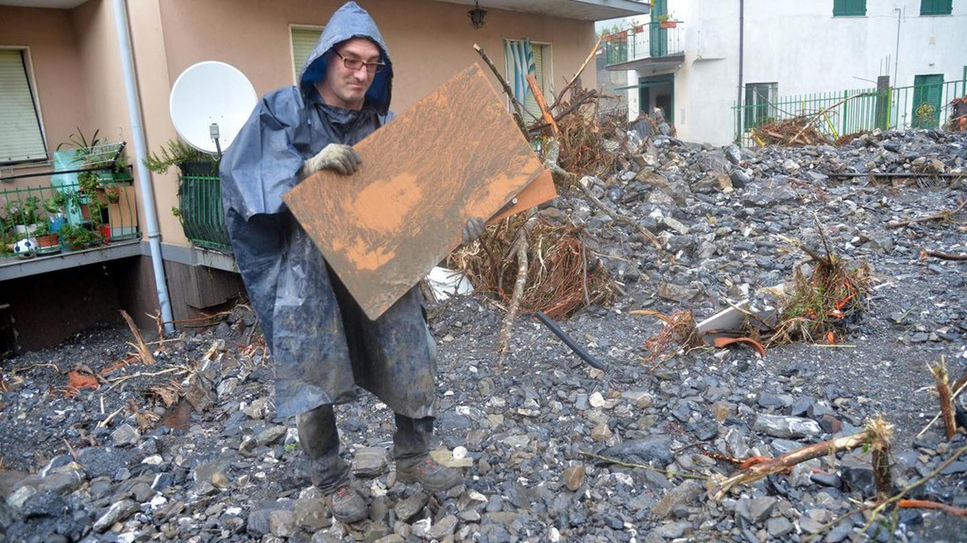 Al lavoro per ricostruire