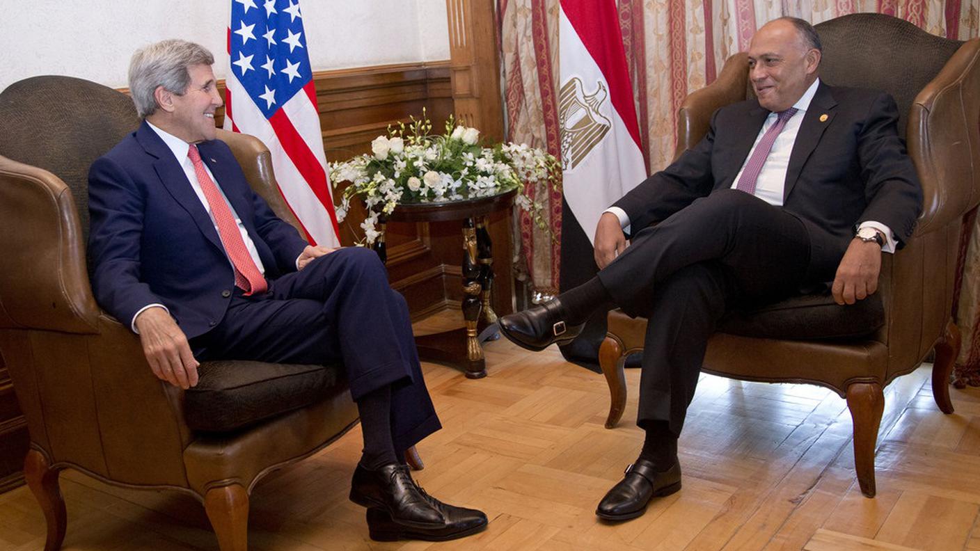 Il Segretario di Stato statunitense, John Kerry a colloquio con il Ministro degli esteri egiziano  Sameh Shoukry