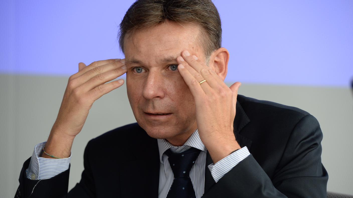 Lotti spiega i dettagli della vicenda in conferenza stampa