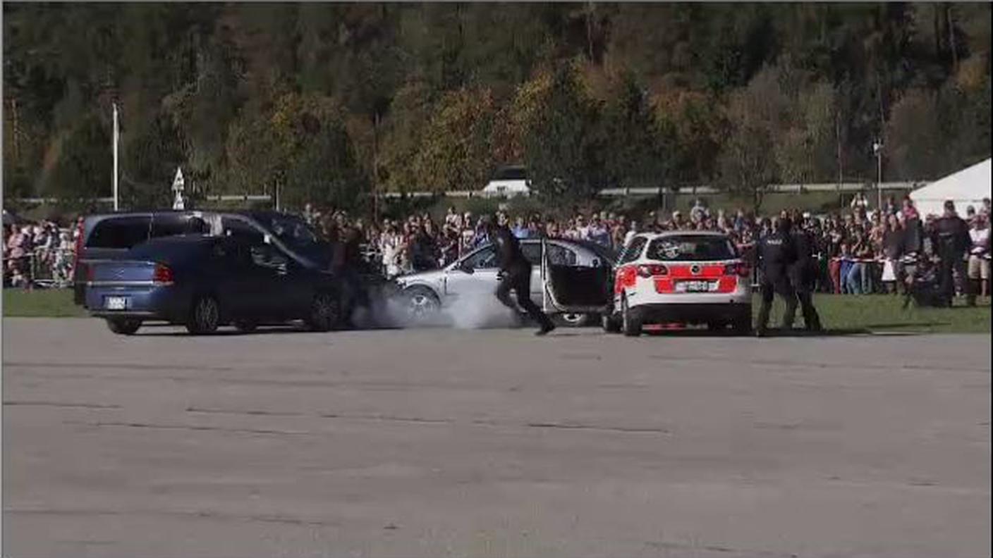porte aperte polizia.JPG