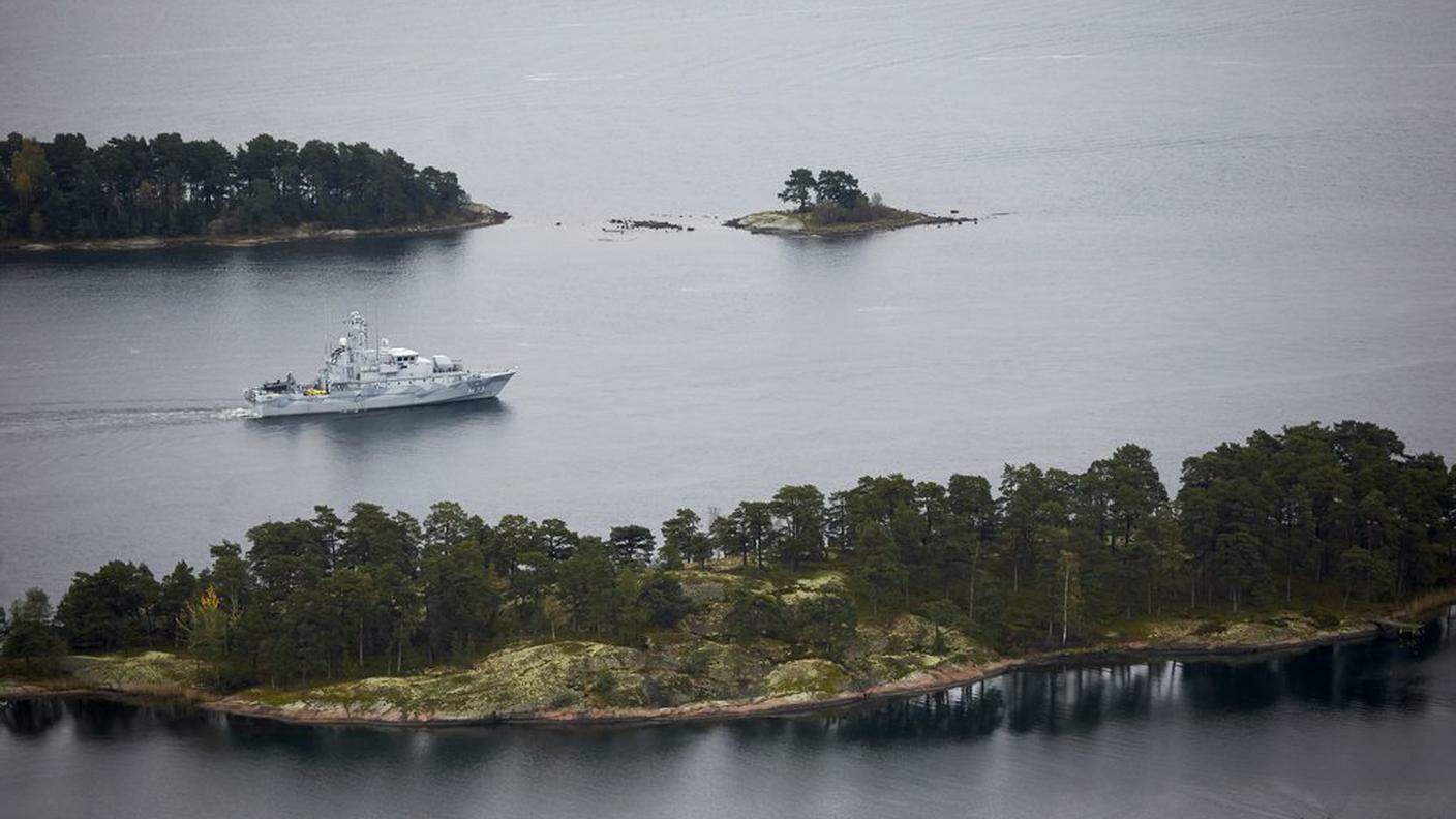 La marina svedede cerca il sommergibile "fantasma" nei fiordi di Stoccolma