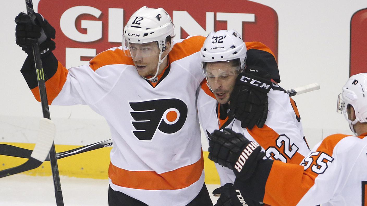Festeggiato da Michael Raffl