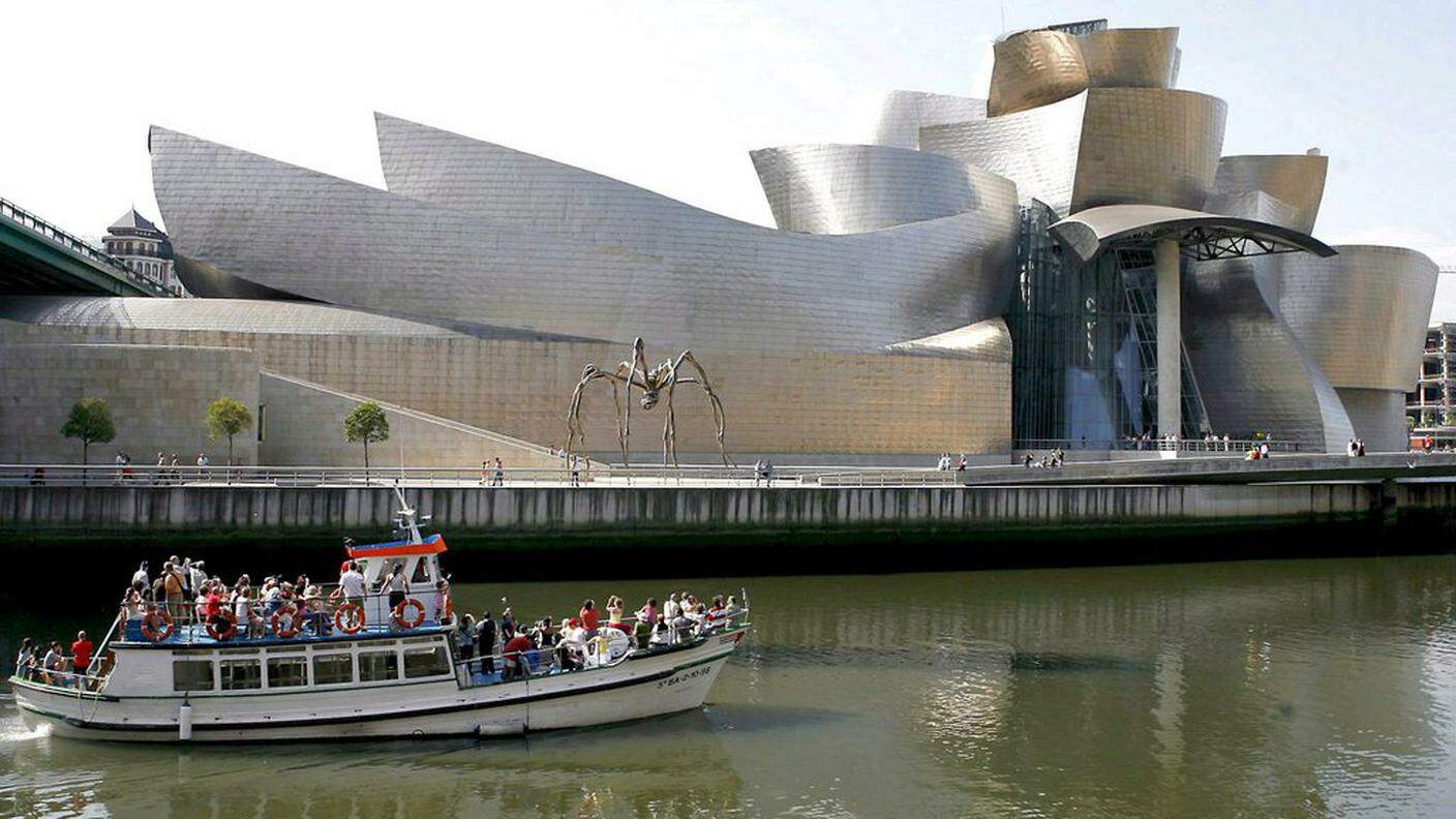 Il Guggenheim di Bilbao, progettato da Gehry