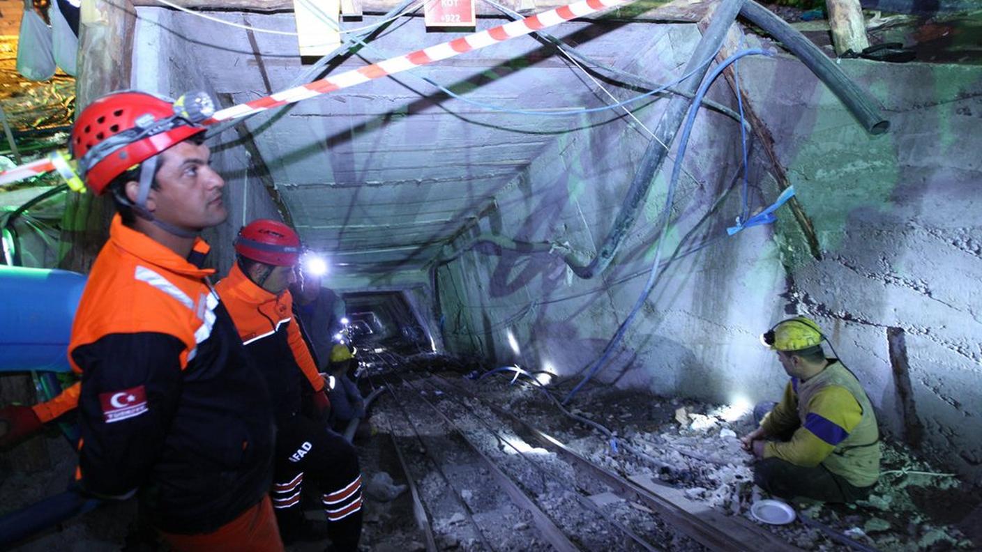 Poche le speranze di ritrovare ancora in vita i minatori a Ermenek