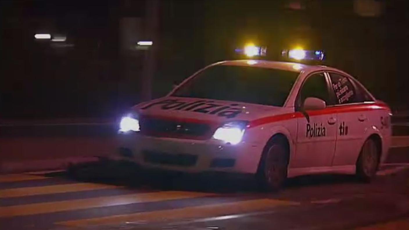 auto polizia.JPG
