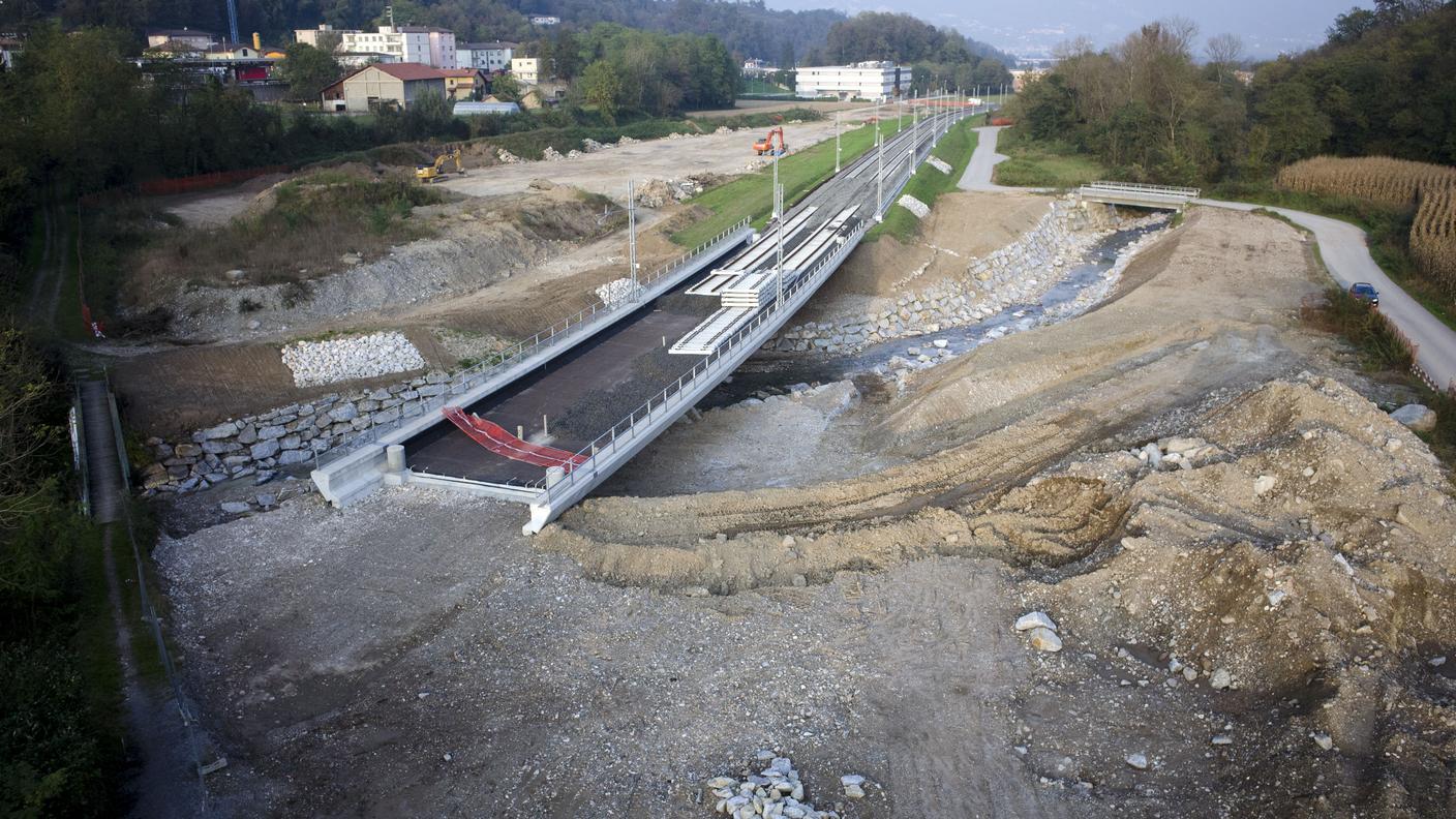 Il cantiere della Stabio-Arcisate, fermo sulla parte italiana