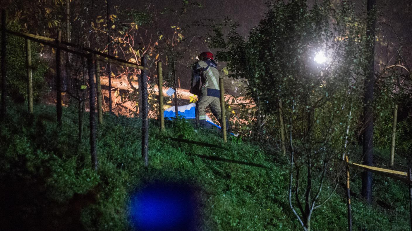 I soccorritori all'opera nella zona dello smottamento a Bombinasco (c)Ti-Press.jpg