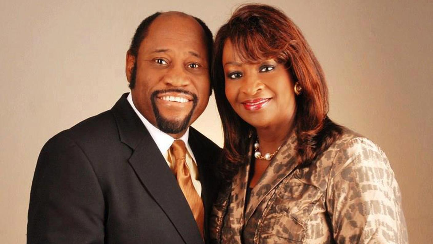 Una foto del pastore Myles Munroe con la moglie Ruth