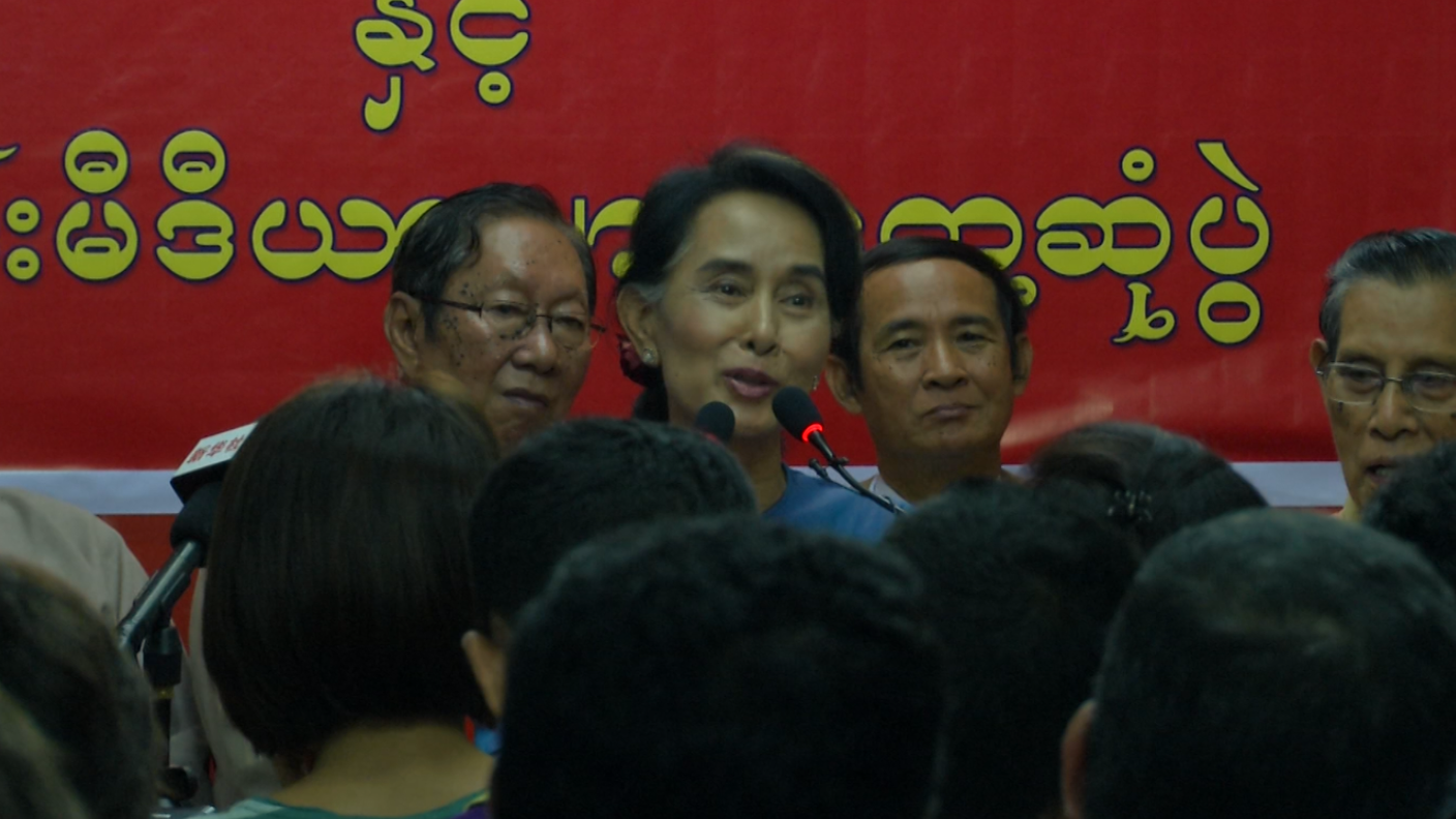 Aung San Suu Kyi conferenza stampa (5.11.2014)
