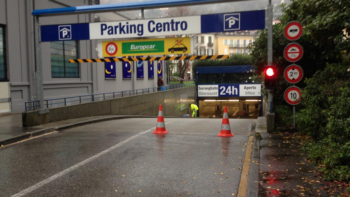 Sgomberato e poi chiuso (a titolo precauzionale) l'autosilo in Largo Zorzi