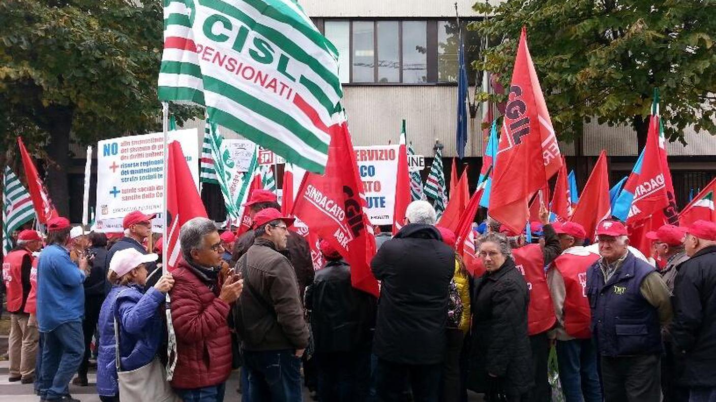 Manifestanti pronti alla protesta anche a Pescara foto Ansa.jpg