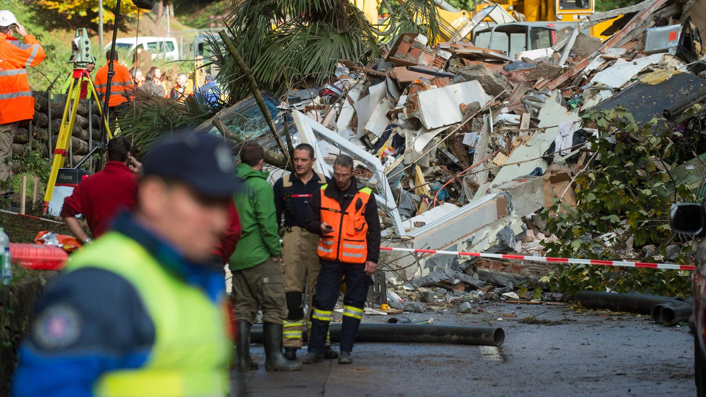 Tutto ciò che avevano è rimasto sotto le macerie