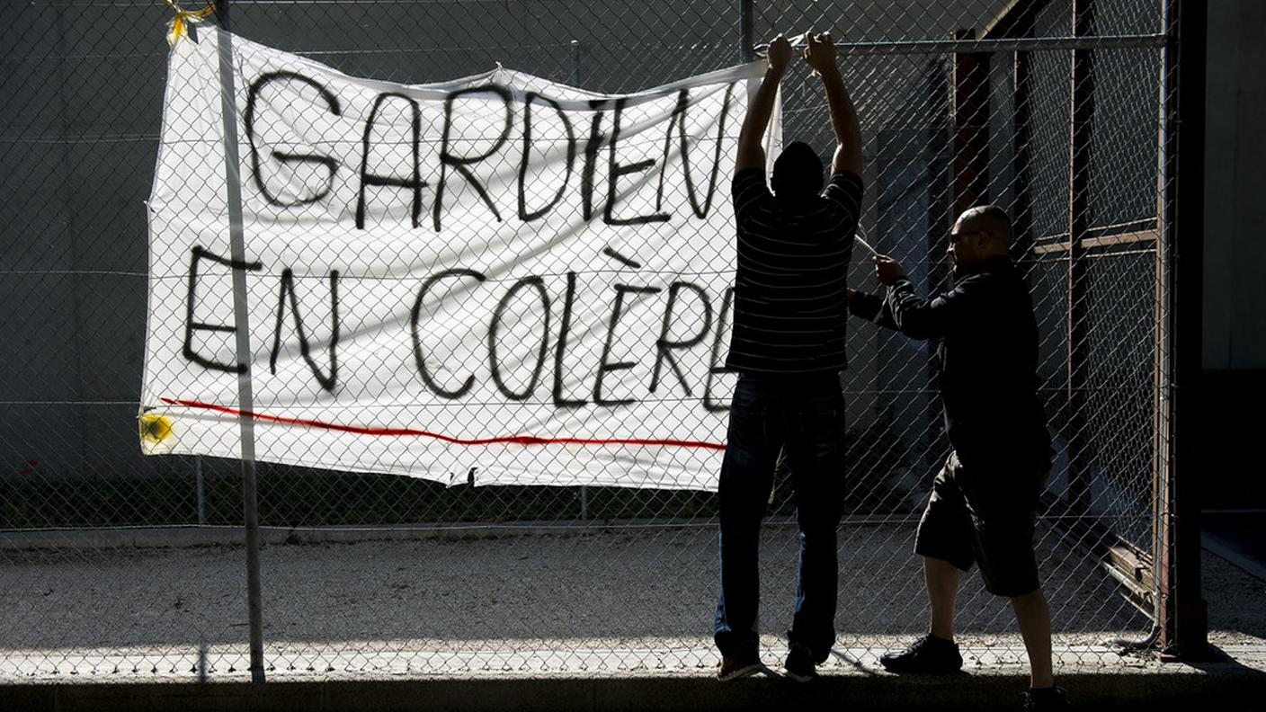 Un'immagine scattata a luglio presso il carcere di Champ Dollon a Ginevra