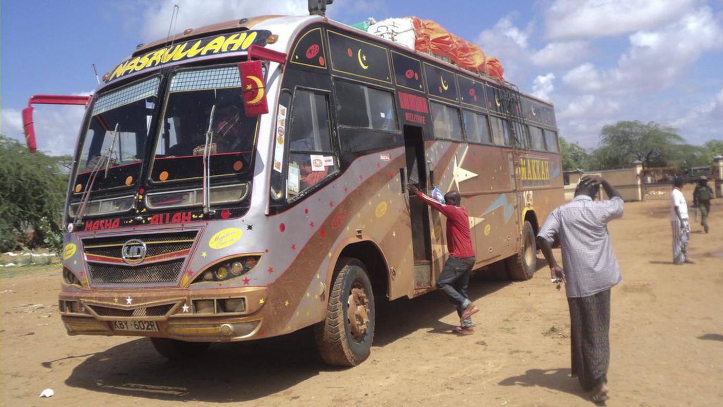 Il bus fermato dai miliziani di al Shaabab
