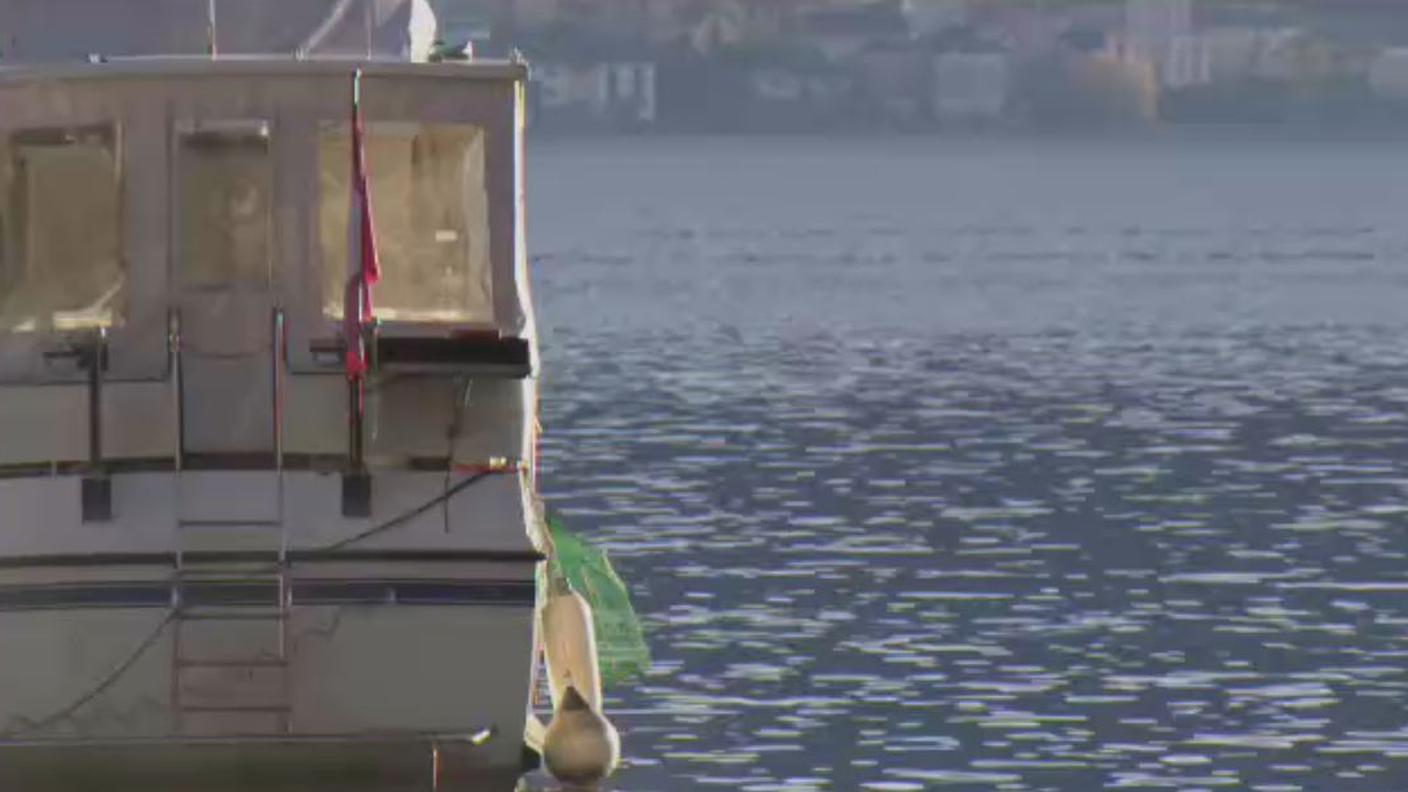 barca sul lago.JPG