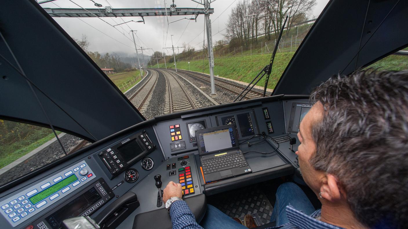 Un treno FLIRT di TiLO sulla nuova tratta Mendrisio-Stabio