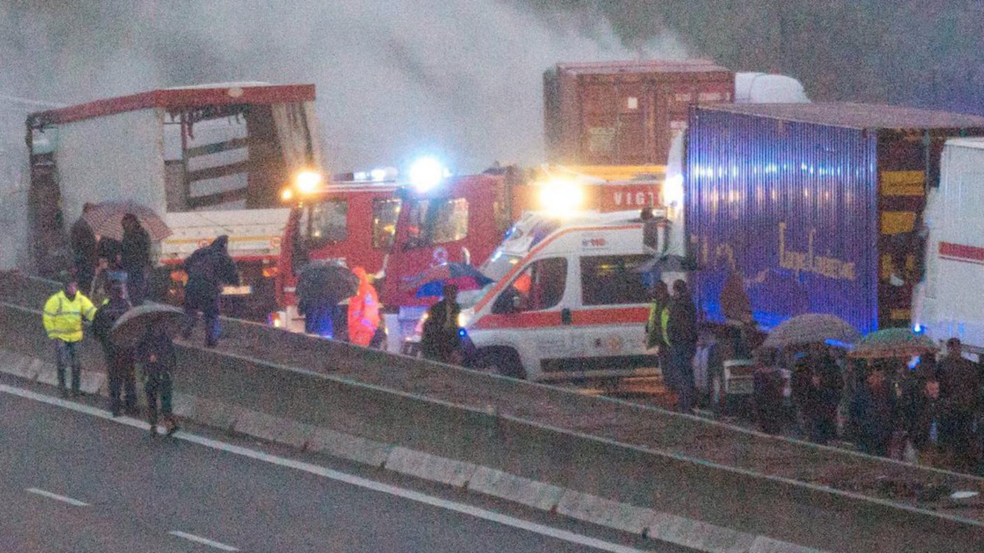 L'autostrada è precipitata nel caos per ore