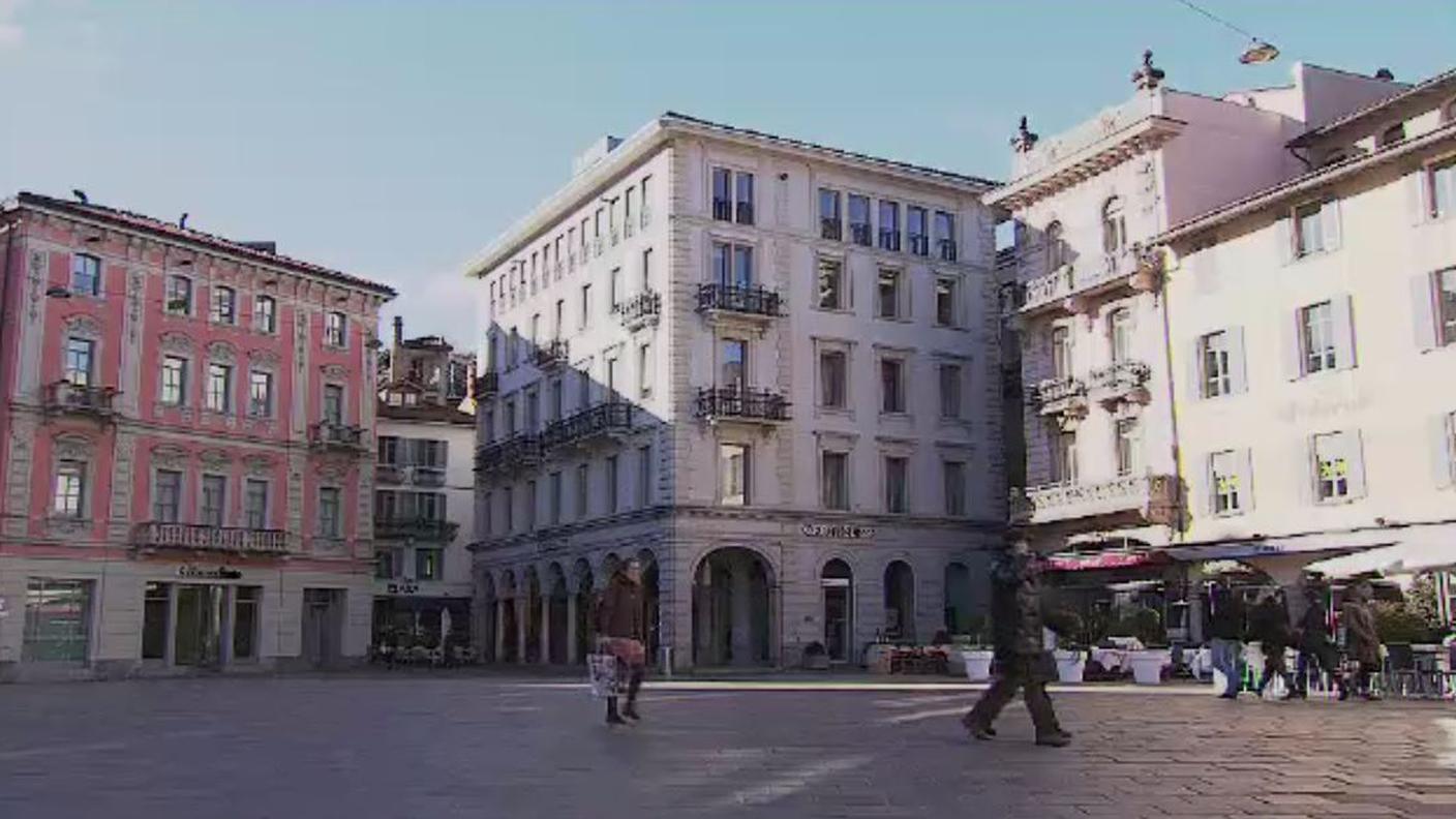 piazza lugano banche.JPG