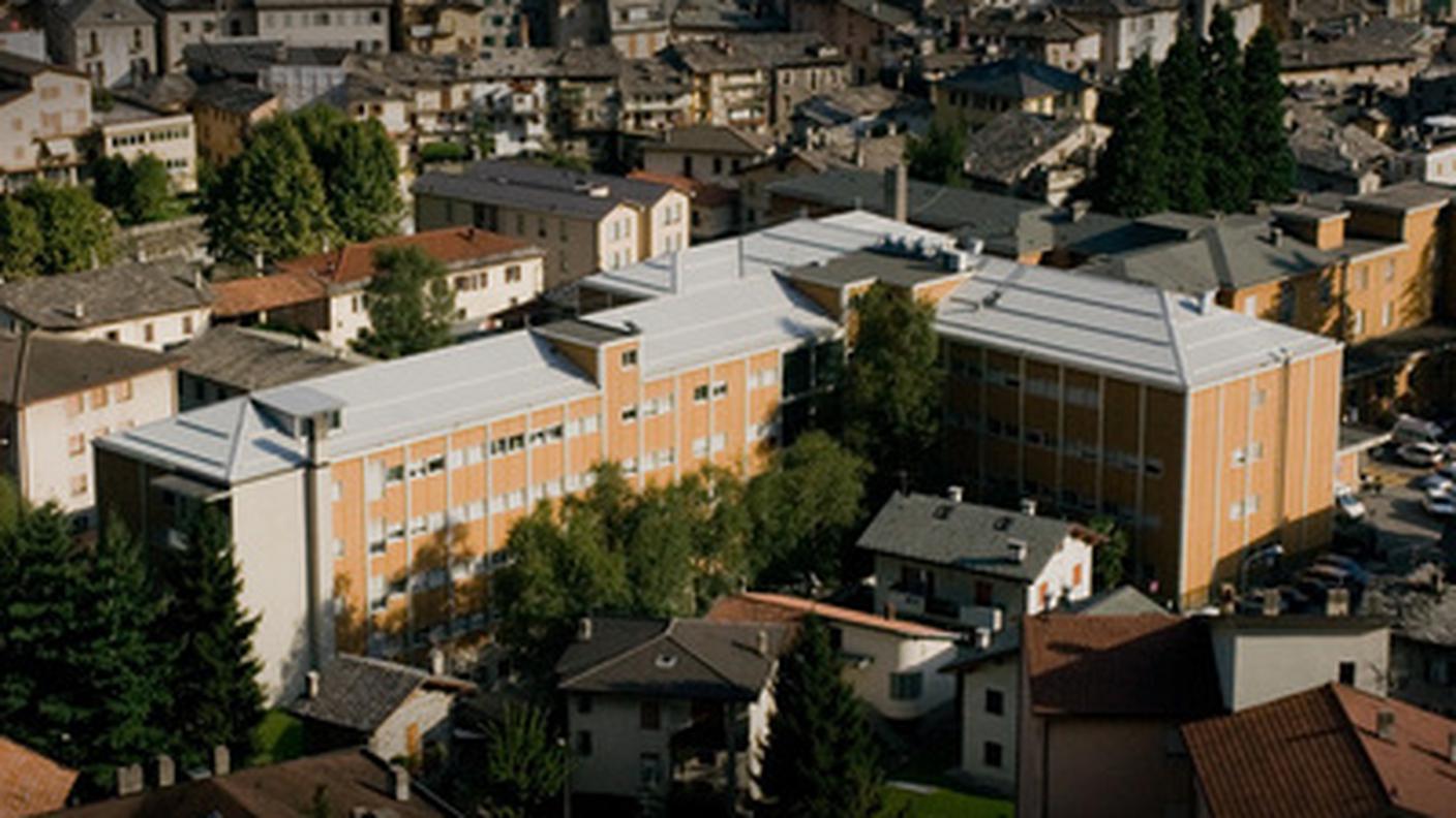 L'ospedale di Chiavenna, dove era attivo il medico arrestato