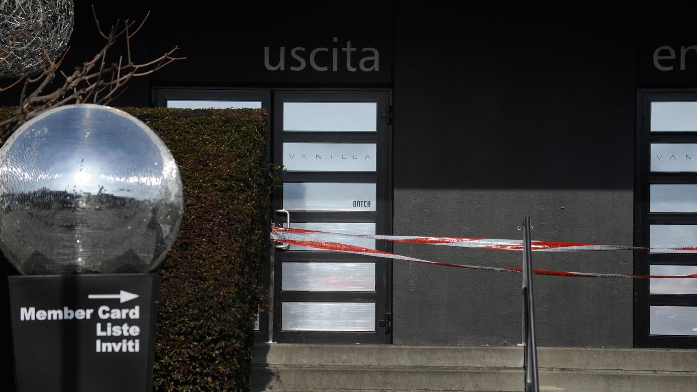 La lite avvenne appena fuori dalla discoteca di Riazzino