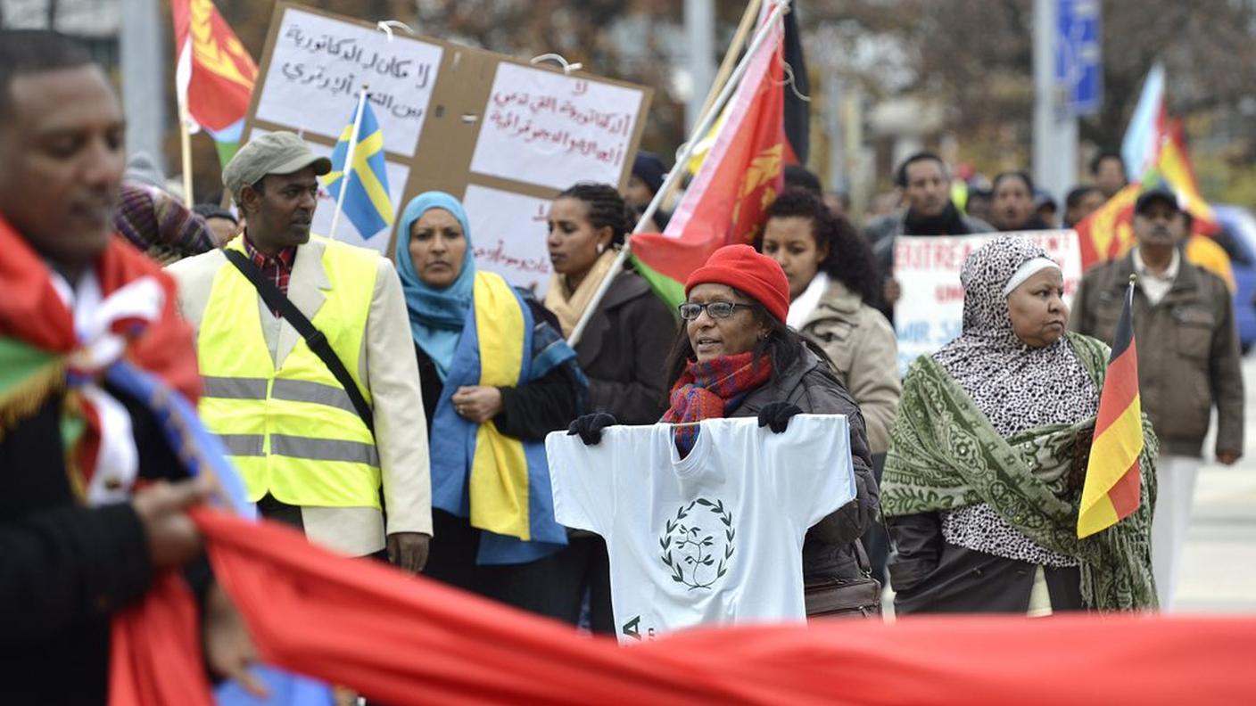 Manifestanti eritrei a Ginevra