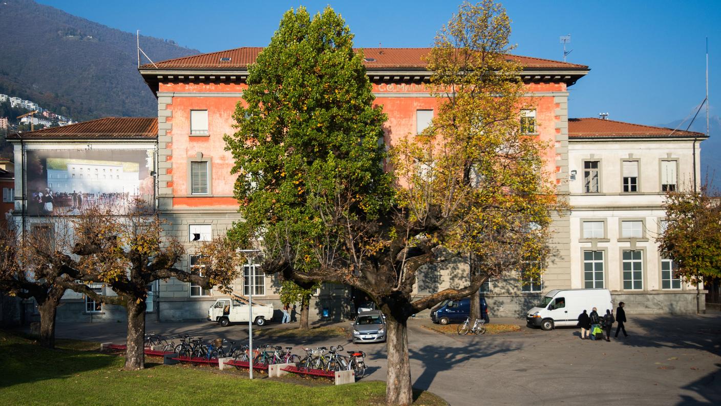 Sono ufficialmente iniziati i lavori di strutturazione per quella che diverrà la casa del cinema del Festival del film di Locarno firmato dallo studio di architettura londinese Zaera-Polo