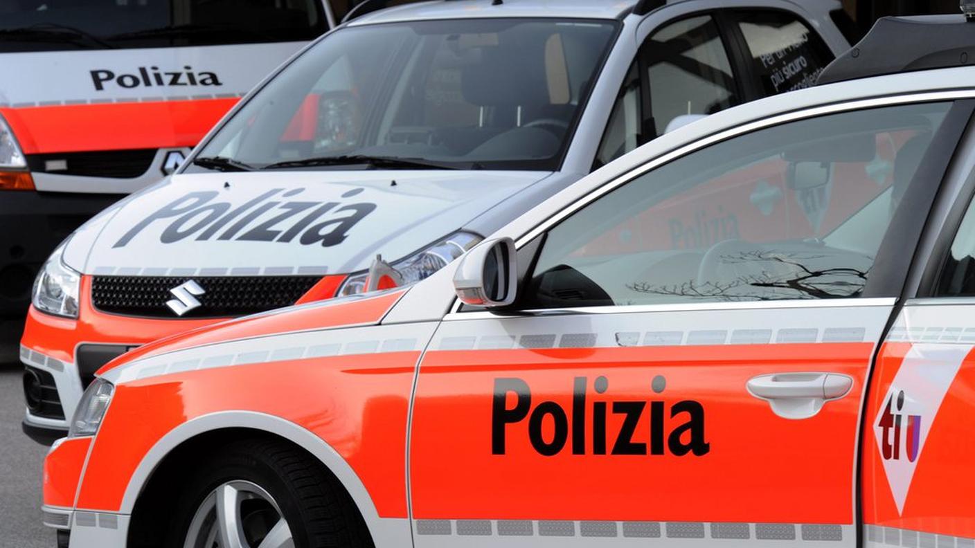 L'uomo è accusato di furto e ricettazione
