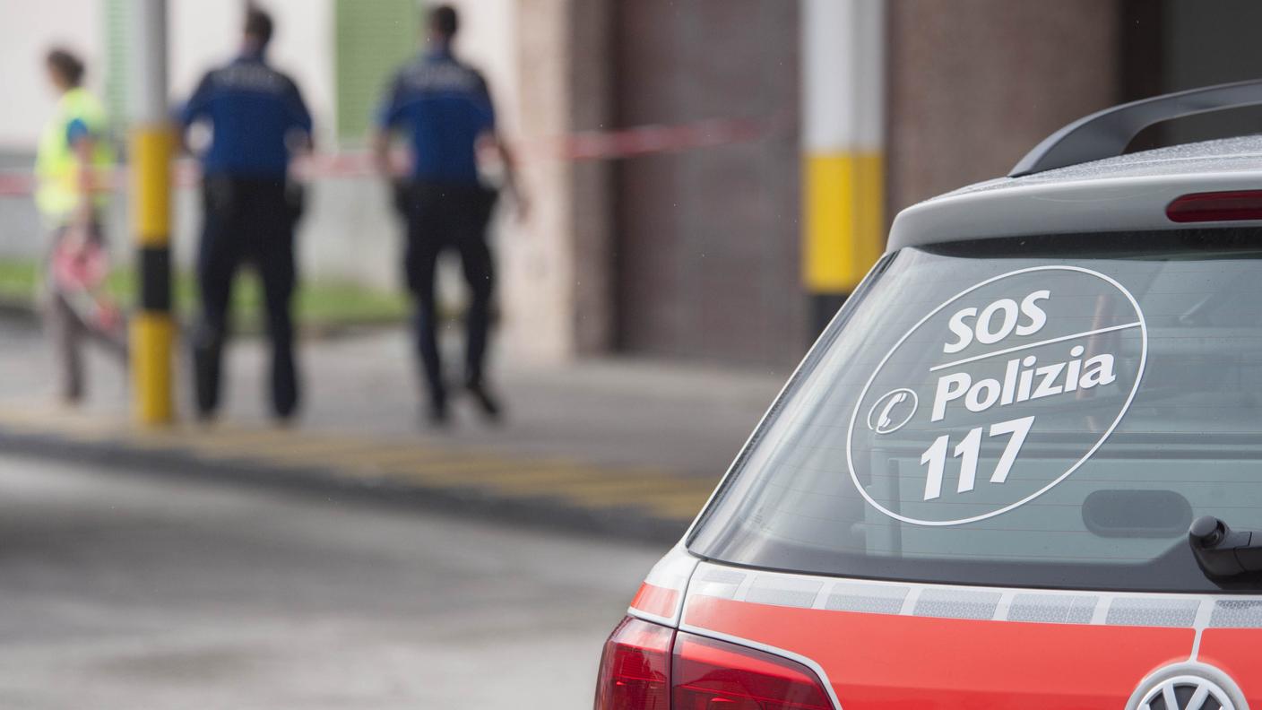 I rapinatori sono ancora in fuga. La polizia cerca testimoni