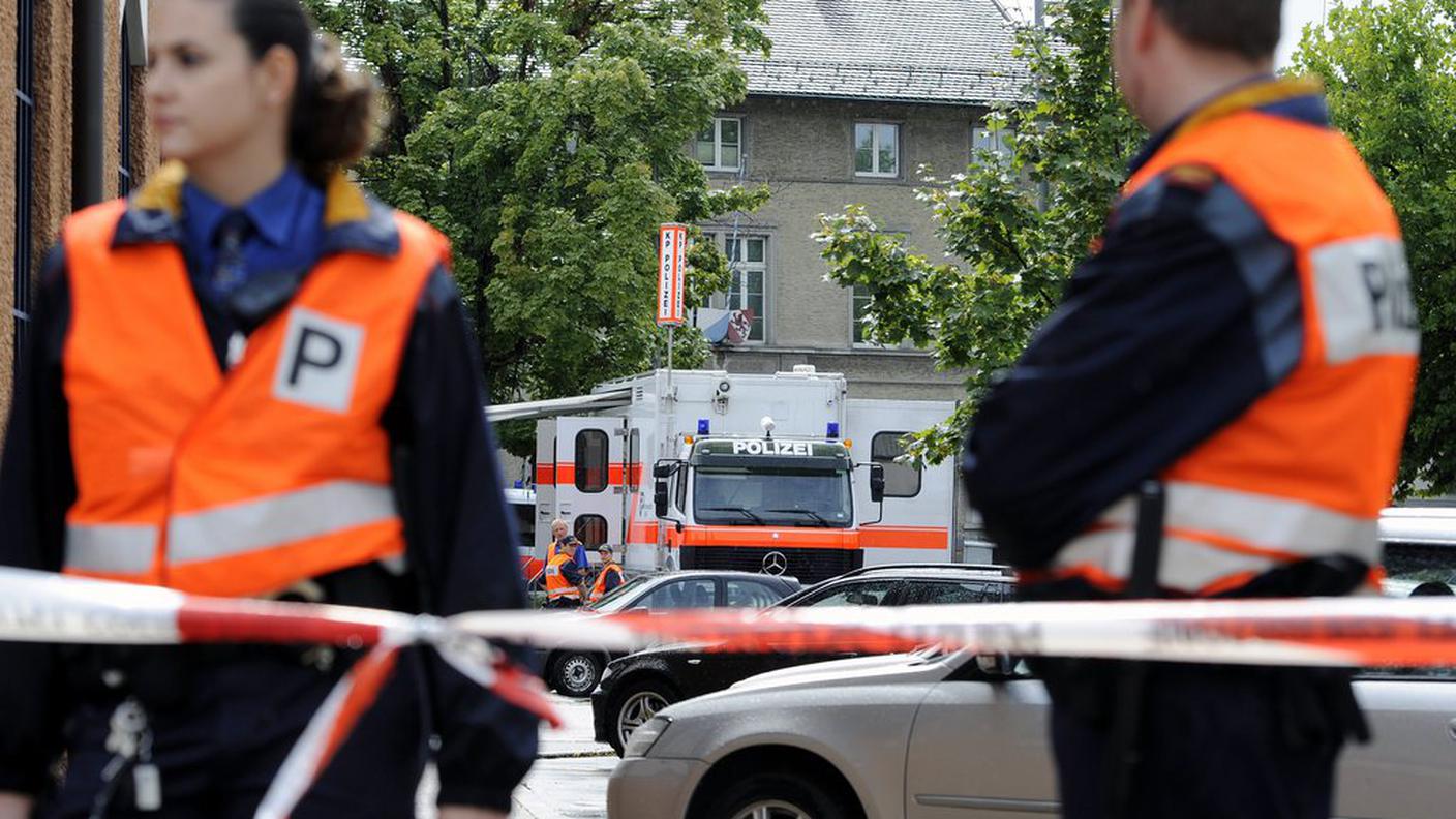 La polizia era stata avvertita telefonicamente