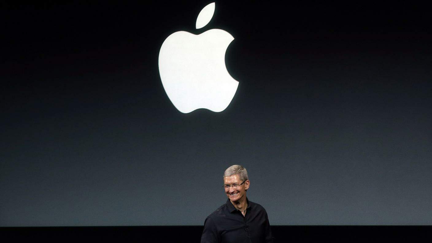 Tim Cook, CEO di Apple, prima compagnia mondiale per capitalizzazione borsistica
