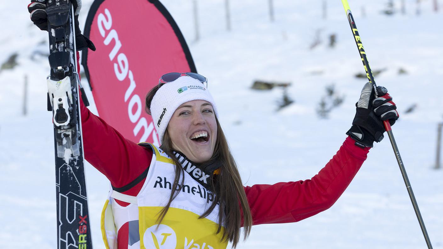 La capionessa Katrin tiene alta la bandiera dei Müller in Ticino