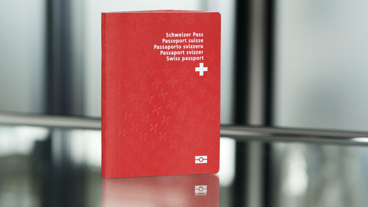 L'insegnante ha definitivamente abbandonato l'idea di avere il passaporto rosso