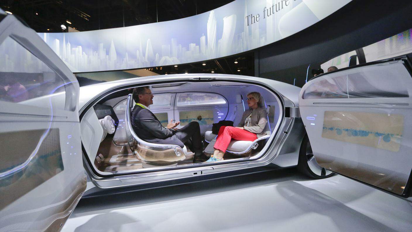 La futuristica Mercedes che va da sola