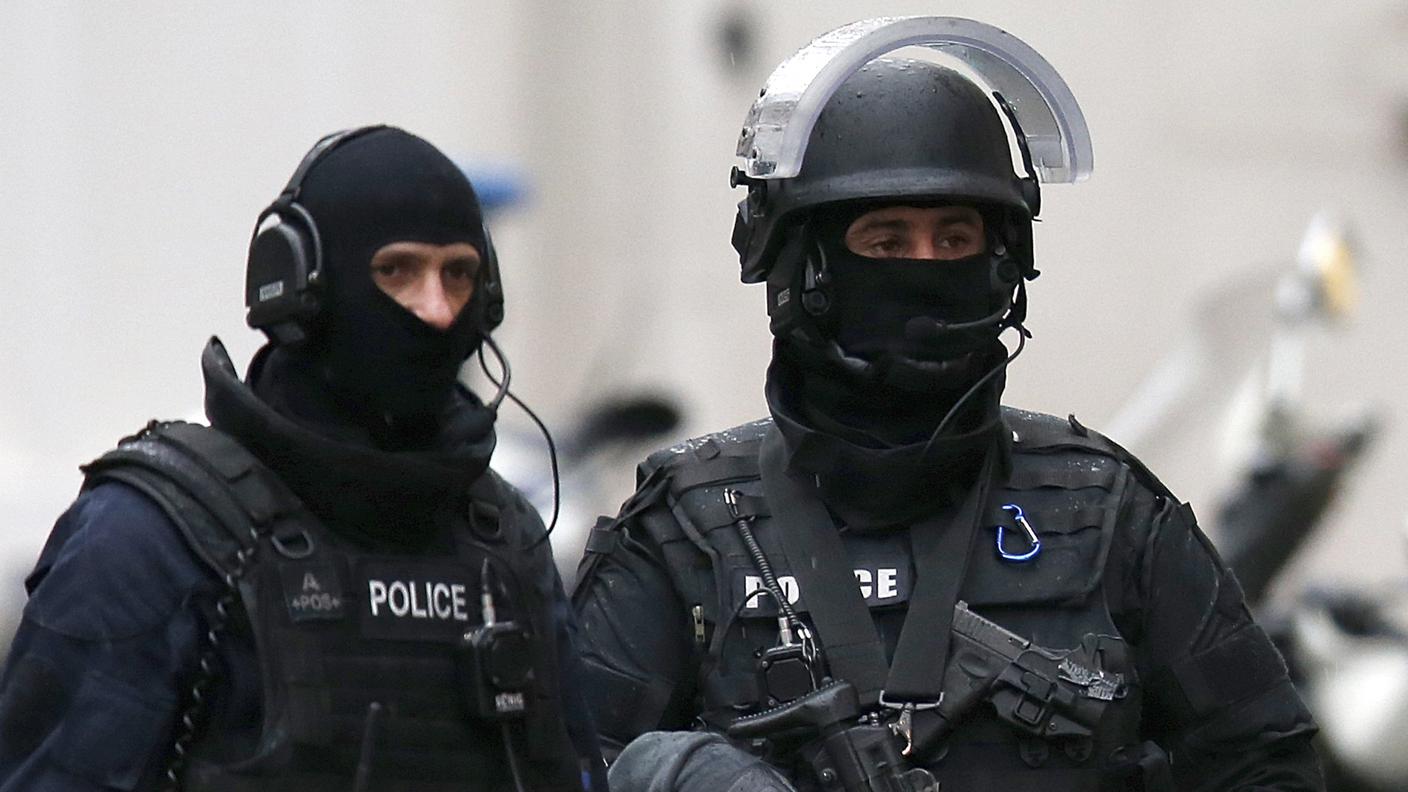 Oggi viene attivamente ricercato dalla polizia