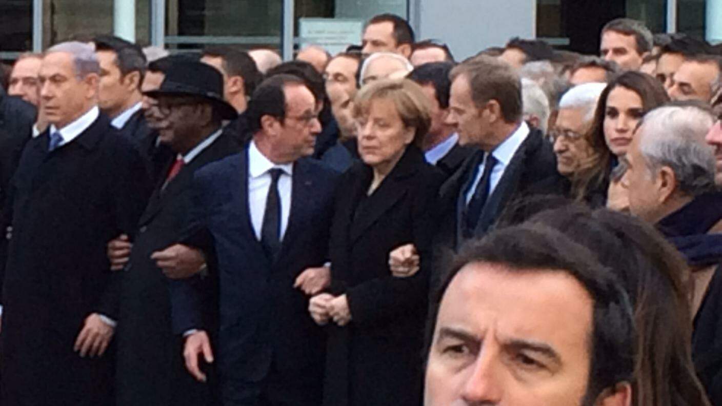 Il presidente francese Hollande tra i capi di Stato di tutto il mondo