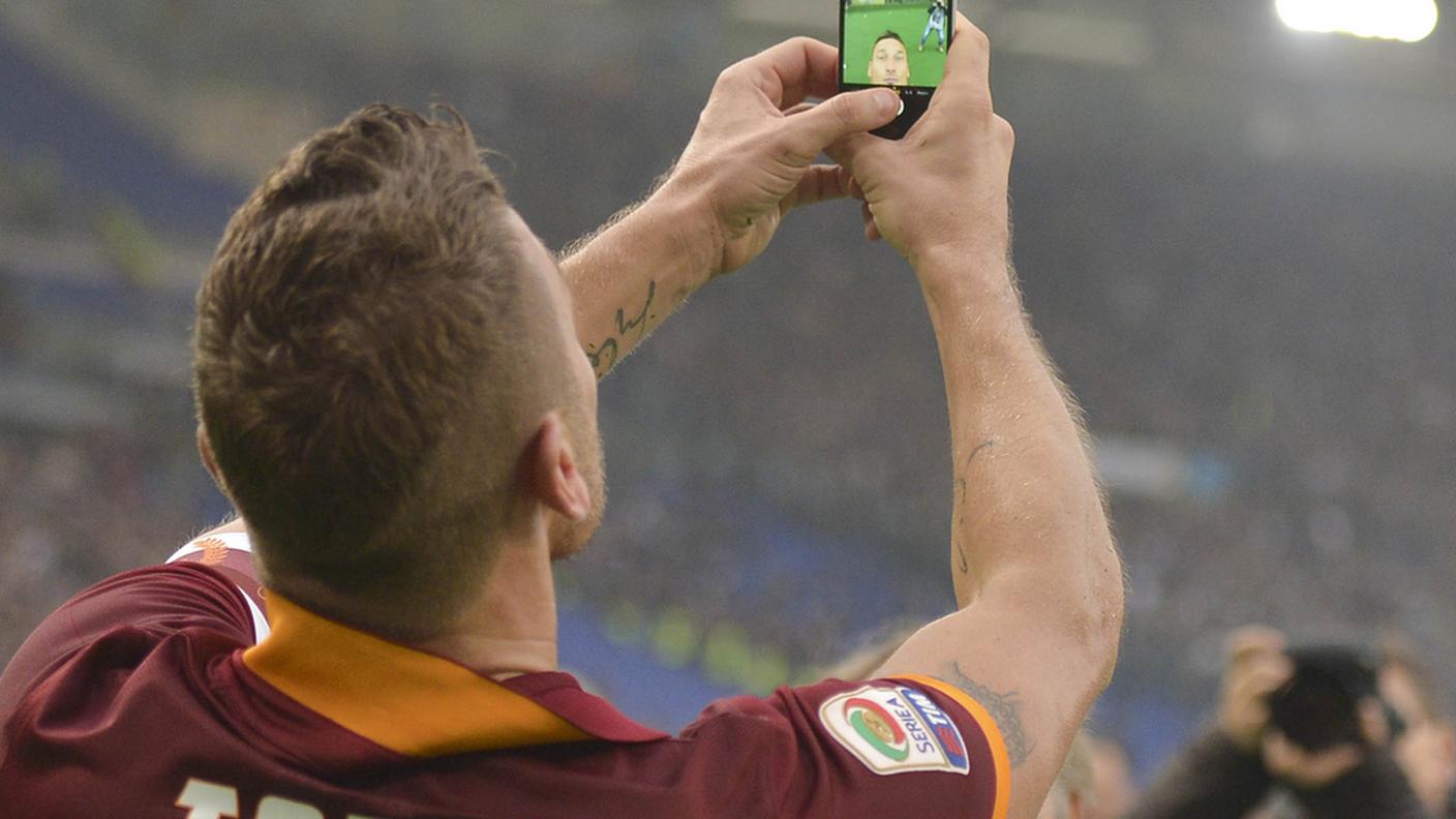 Un altro scatto verso l'immortalità per il romanista Francesco Totti