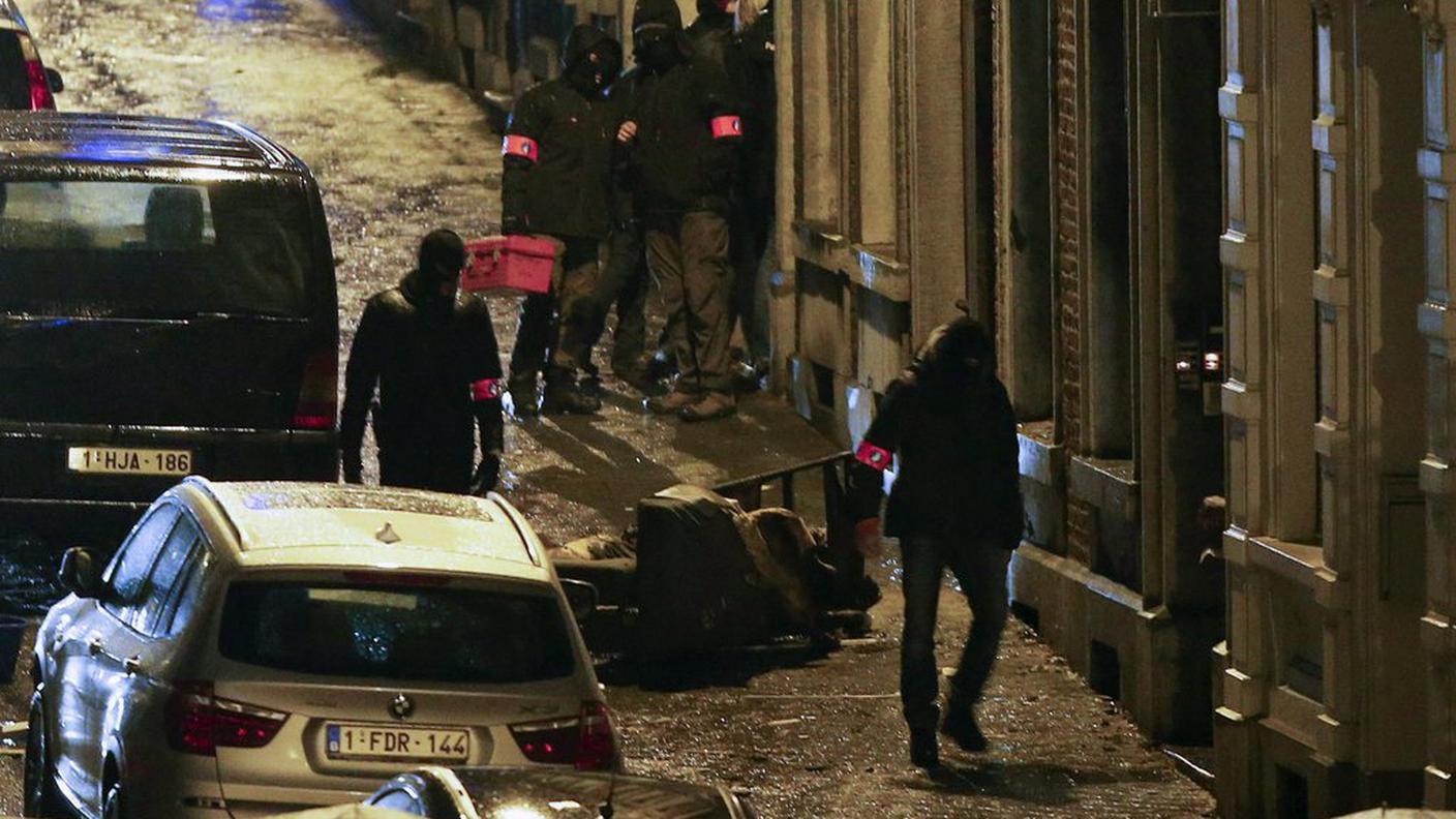 Un'immagine dell'operazione di polizia a Verviers