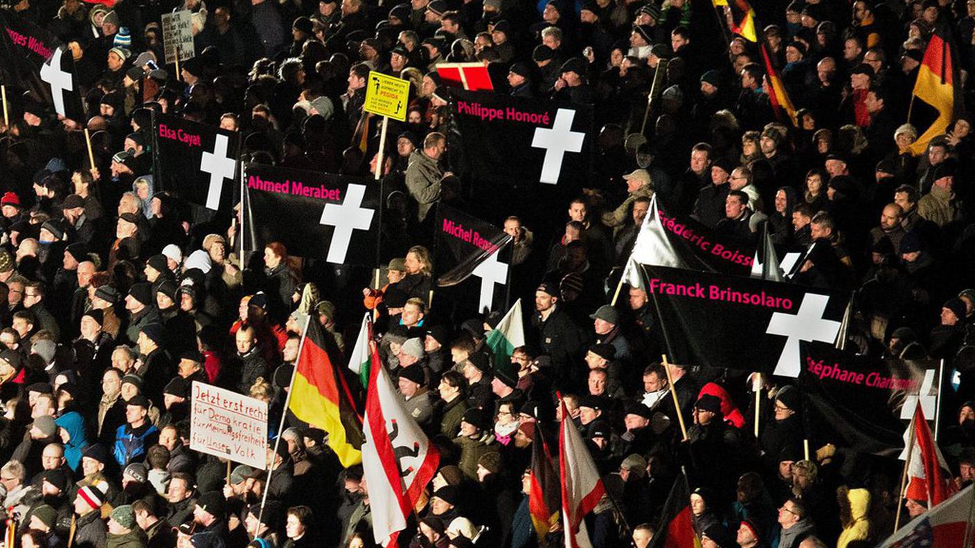 Un corteo di Pegida a Dresda, dove il movimento è nato prima di espandersi 